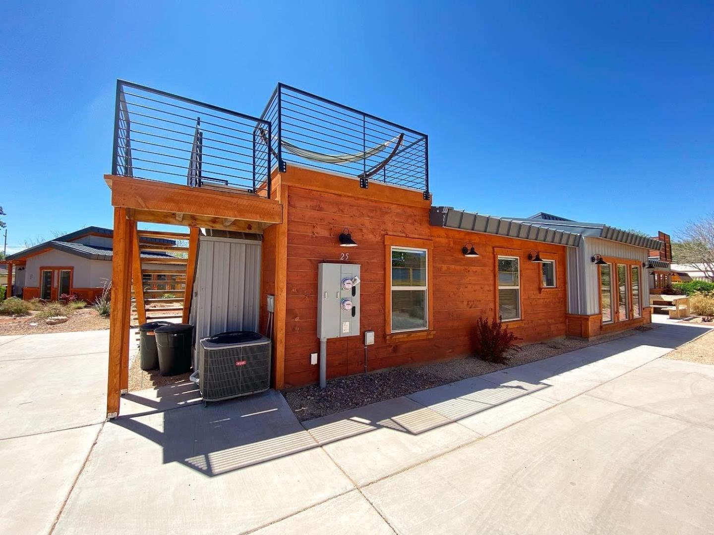 Timber & Tin G 2Bed 2Bath W Pool & Rooftop Deck คาแนบ ภายนอก รูปภาพ